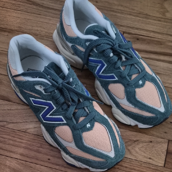 New Balance 9060 - Picture 1 of 7